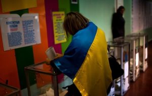 В Киеве и на Днепропетровщине зафиксировали “карусели” избирателей