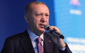 Президент Турции поздравил Азербайджан с “освобождением” Шуши
