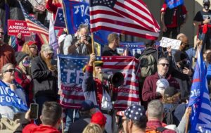 В США продолжаются протесты сторонников Трампа