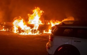 В Киеве подожгли машину депутата горсовета – СМИ