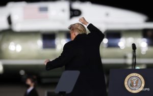 Трамп пообещал “адскую битву” за Белый дом