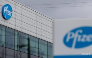 Украина может дополнительно получить 200 тысяч доз вакцины Pfizer