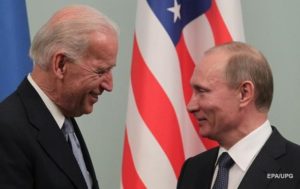 Стали известны детали разговора Байдена с Путиным