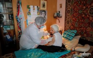 В Украине замедлились темпы COVID-вакцинации
