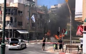 ХАМАС обстреливает Тель-Авив, есть жертвы