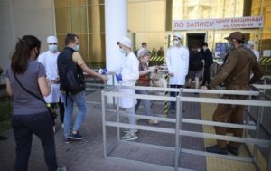 В Украине новый рекорд по COVID-вакцинации