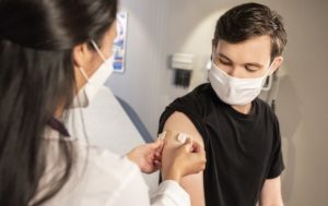 В Украине скорректировали план COVID-вакцинации