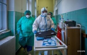 В Украине за сутки менее 13 тысяч COVID-случаев