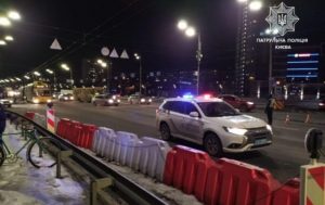 В Киеве перекрывали мост Патона: искали взрывчатку