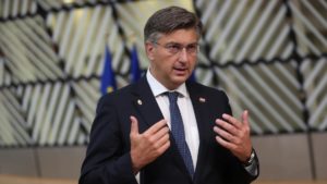 Премьер Хорватии Пленкович извинился перед украинцами за слова президента Милановича