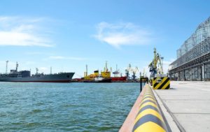 Украина потеряла связь с портом Мариуполя