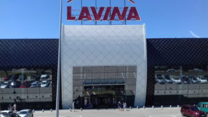 В Киеве возобновляет работу ТРЦ Lavina Mall