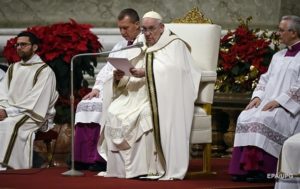 Папа Римський на Різдво закликав пам’ятати про українців