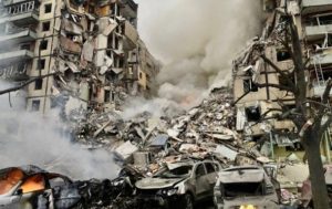 Кількість загиблих після атаки у Дніпрі зросла – ТРО