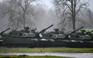 Україні зараз потрібно до 500 танків – Зеленський