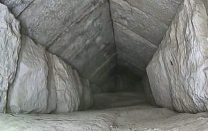 Вчені знайшли «таємний коридор» у піраміді Хеопса