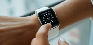 Apple планує додати можливість вимірювання рівня глюкози на Apple Watch до 2030 року