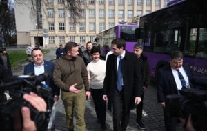 Угорщина передала Україні шість автобусів Mercedes-Benz