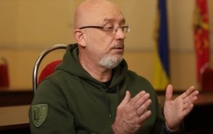 Західну техніку ремонтують в Україні – Резніков