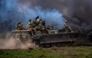 Війська РФ ведуть штурми в районах Мар’їнки та Авдіївки