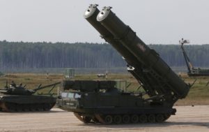 Війська РФ вдарили по Харкову ракетами С-300