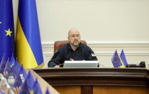 Шмигаль розповів про “величезні зрушення” у виробництві снарядів в Україні