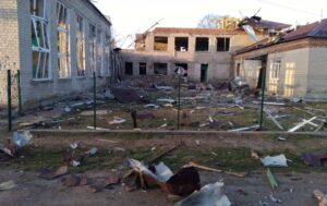 Росіяни обстріляли Харківщину: у Вовчанську знищена поліклініка, є жертви